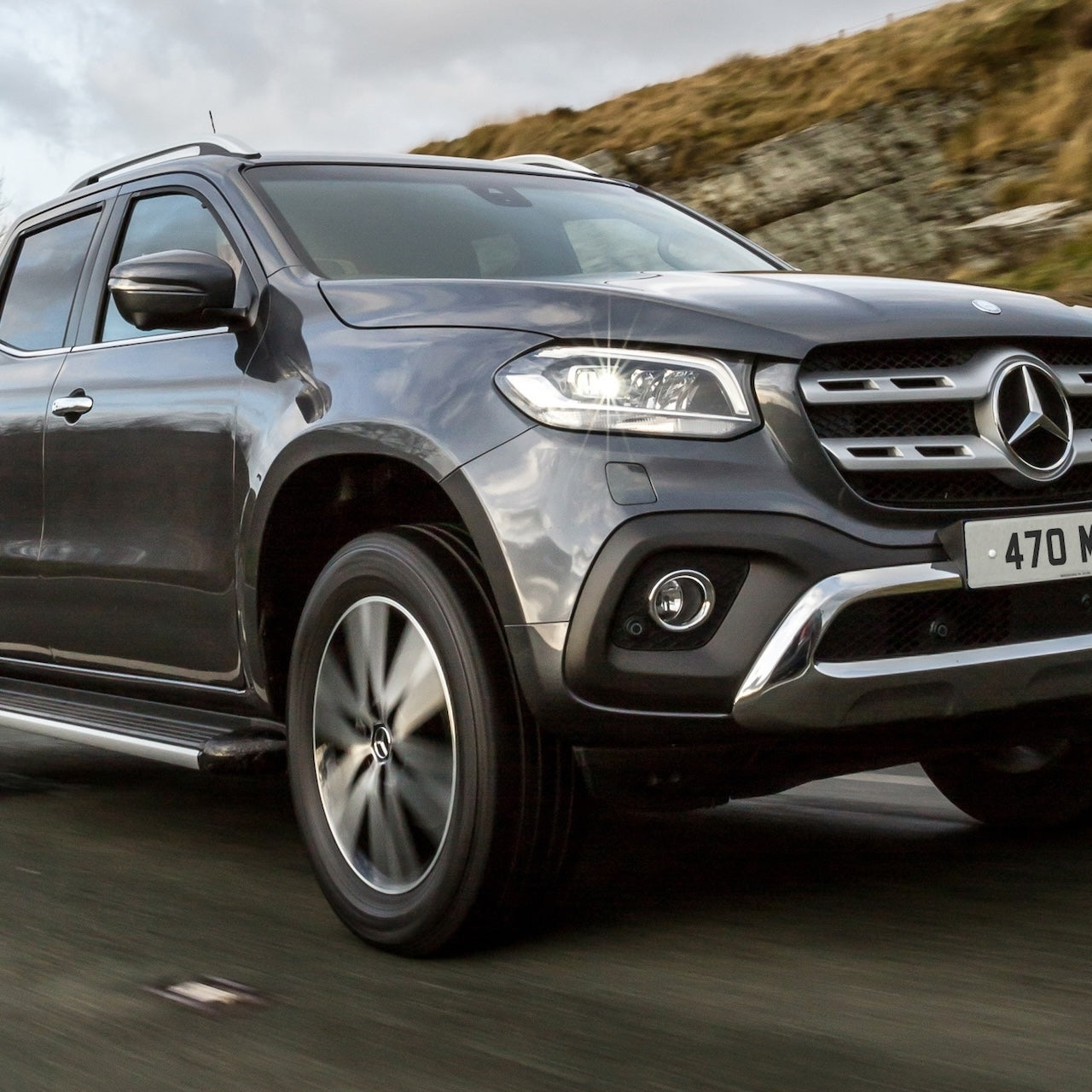 Mercedes X-Class Ski Rack/Carrier